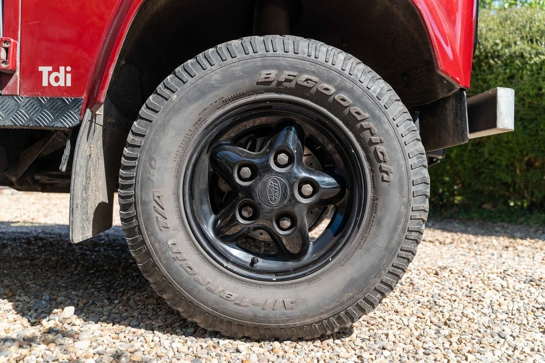 1995 Land Rover Defender 110 - Image 22 of 31