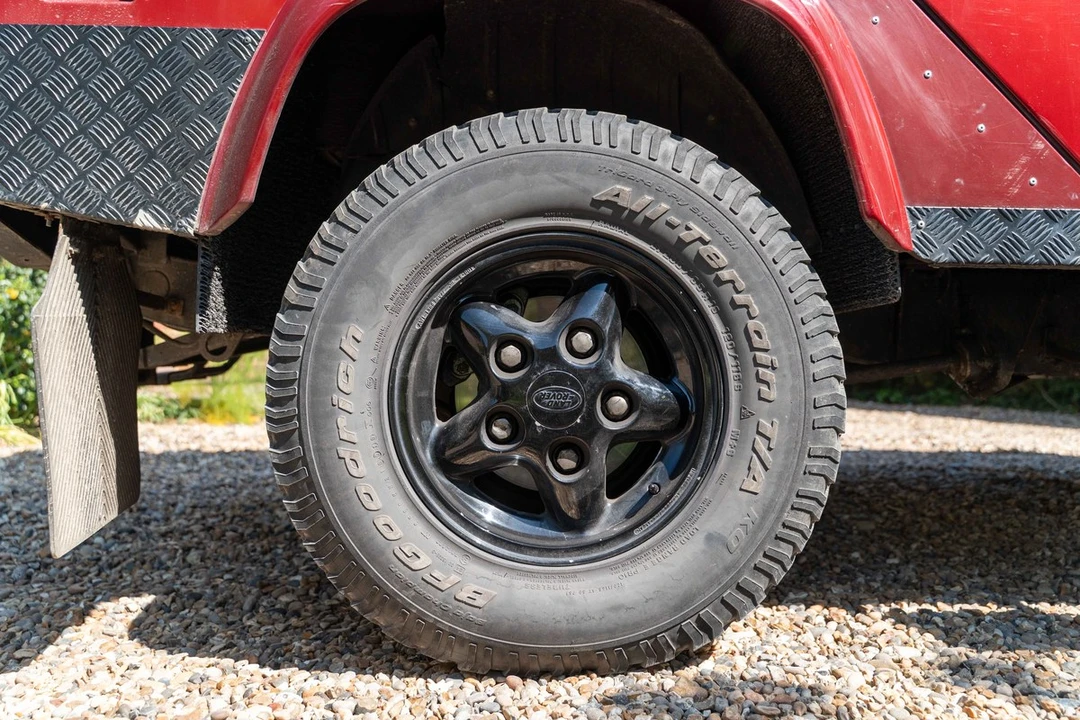 1995 Land Rover Defender 110 - Image 23 of 31