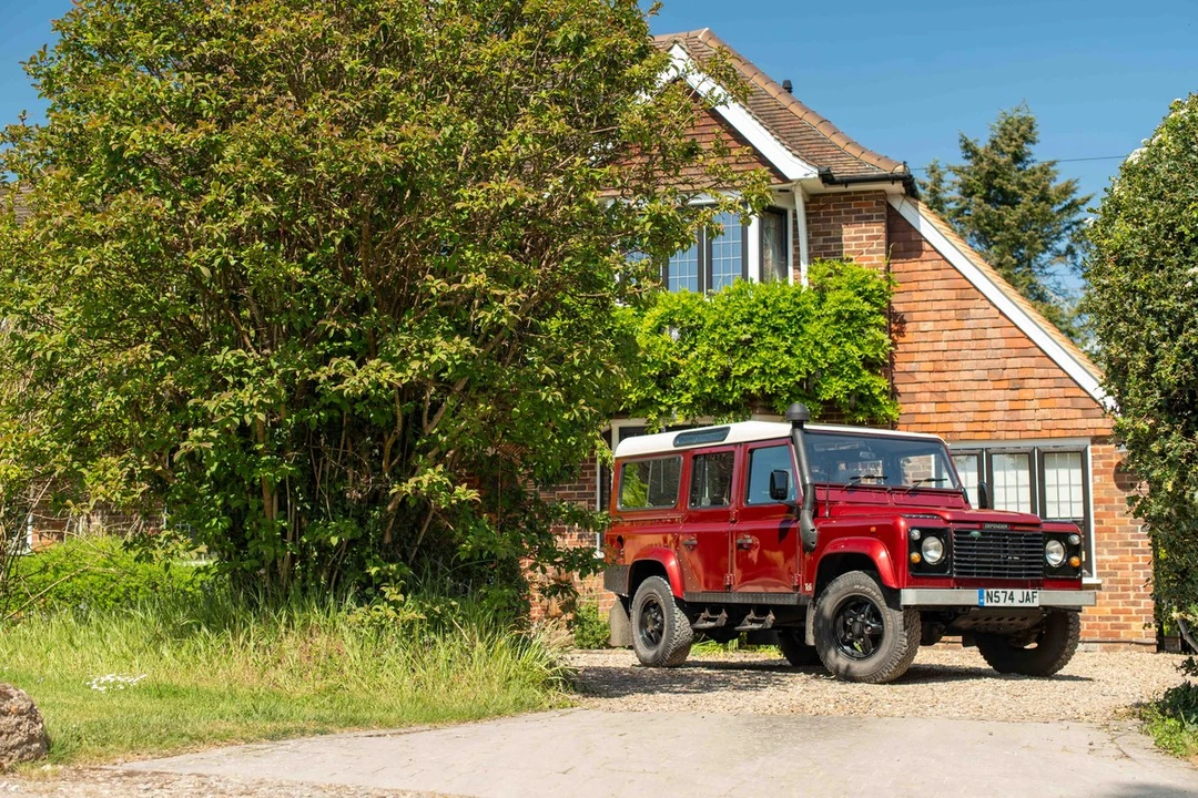 1995 Land Rover Defender 110 - Image 5 of 31