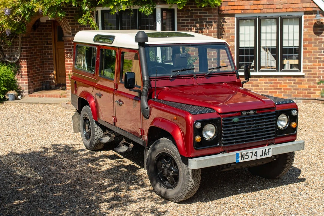 1995 Land Rover Defender 110 - Image 18 of 31