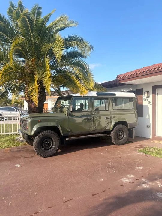 1995 Land Rover Defender 110 - Image 3 of 4