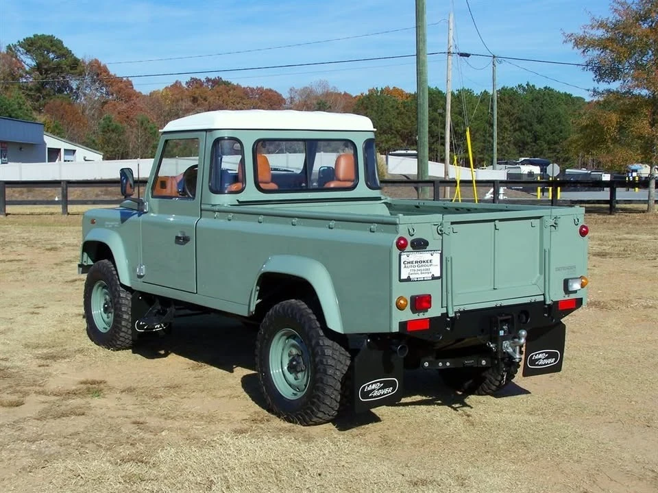 1995 Land Rover Defender 110 - Image 4 of 20