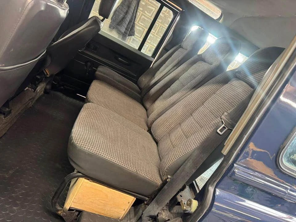 1995 Land Rover Defender 110 - Image 4 of 9