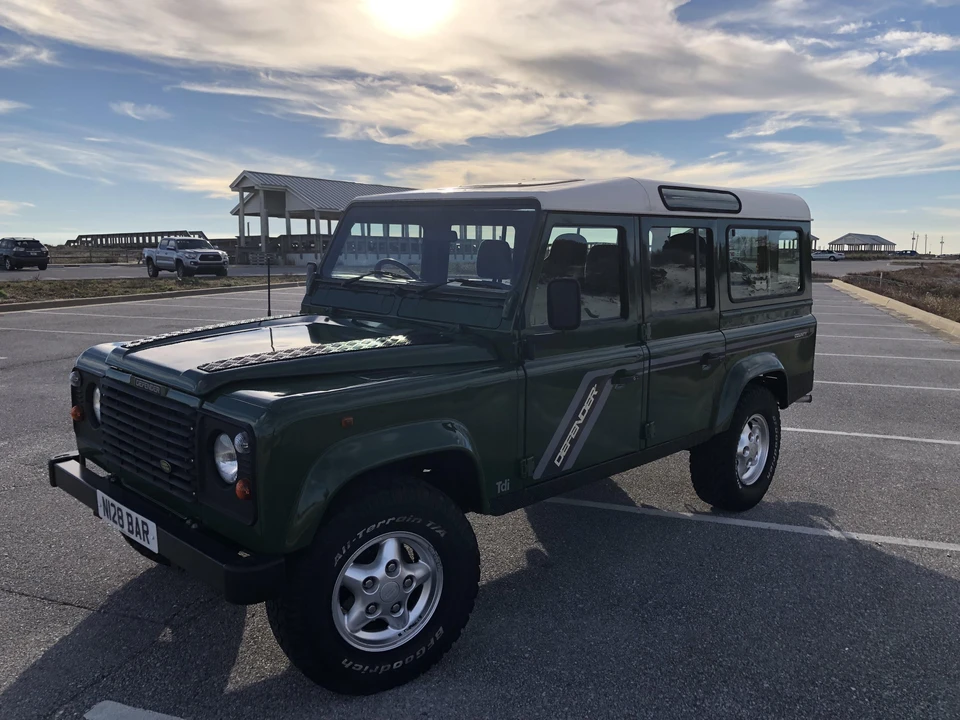 1995 Land Rover Defender 110 - Image 8 of 31