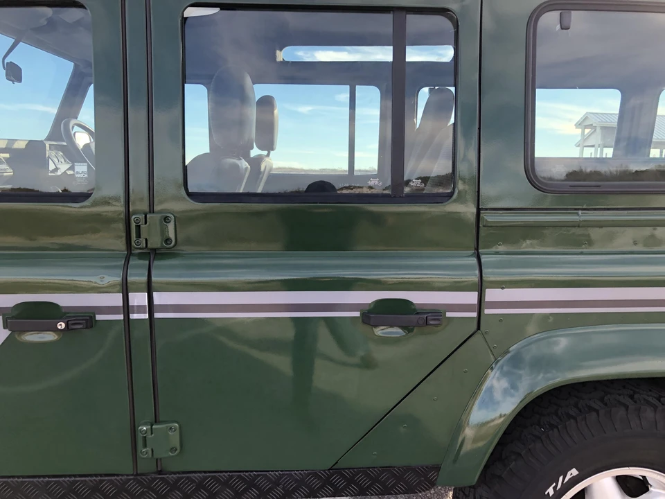 1995 Land Rover Defender 110 - Image 13 of 31