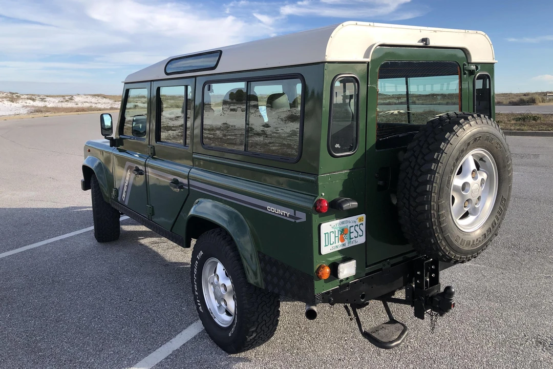 1995 Land Rover Defender 110 - Image 4 of 31