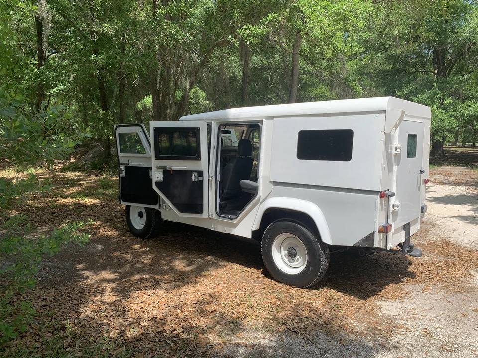 1995 Land Rover Defender 110 - Image 11 of 31