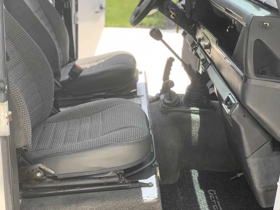 1995 Land Rover Defender 110 - Image 27 of 31