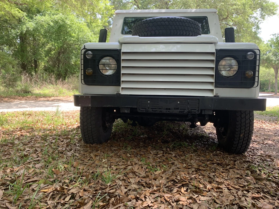 1995 Land Rover Defender 110 - Image 7 of 31