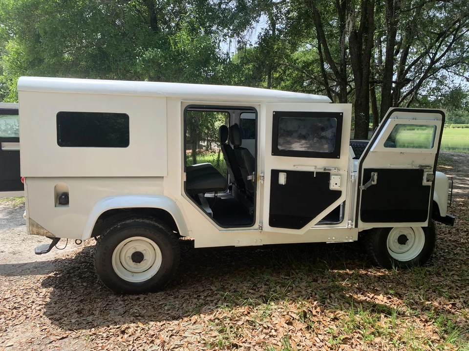 1995 Land Rover Defender 110 - Image 16 of 31