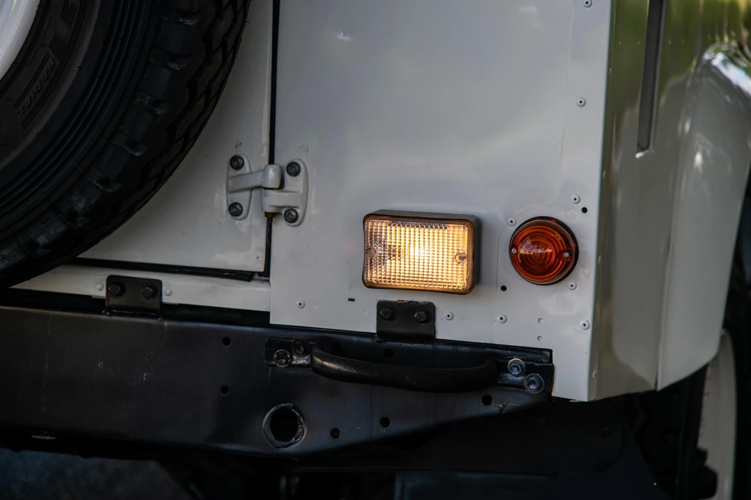 1995 Land Rover Defender 110 - Image 25 of 31