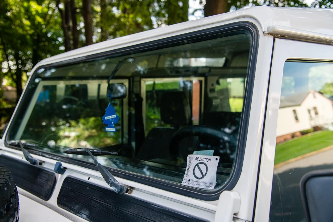 1995 Land Rover Defender 110 - Image 19 of 31