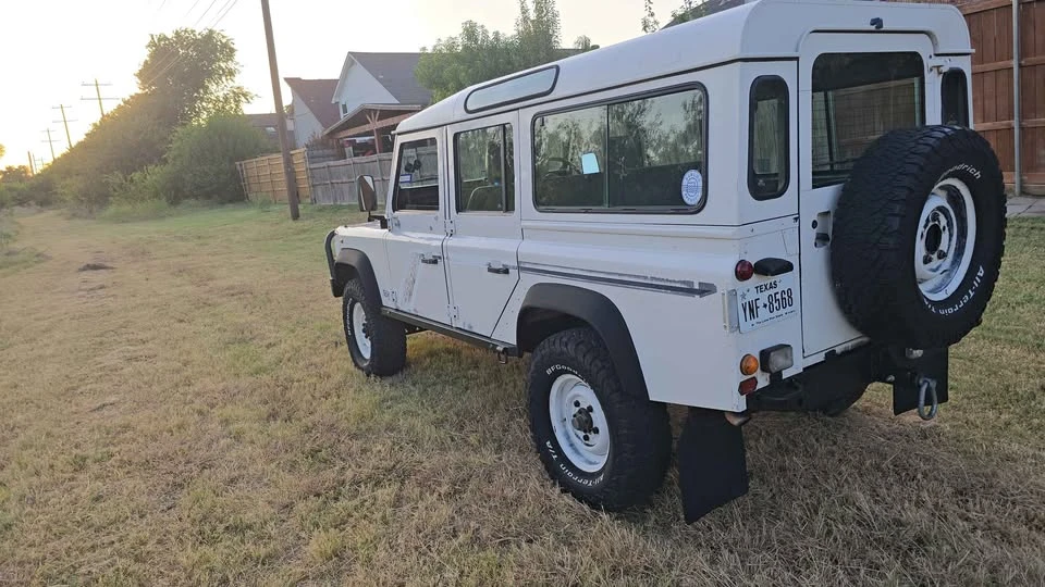 1995 Land Rover Defender 110 - Image 8 of 20