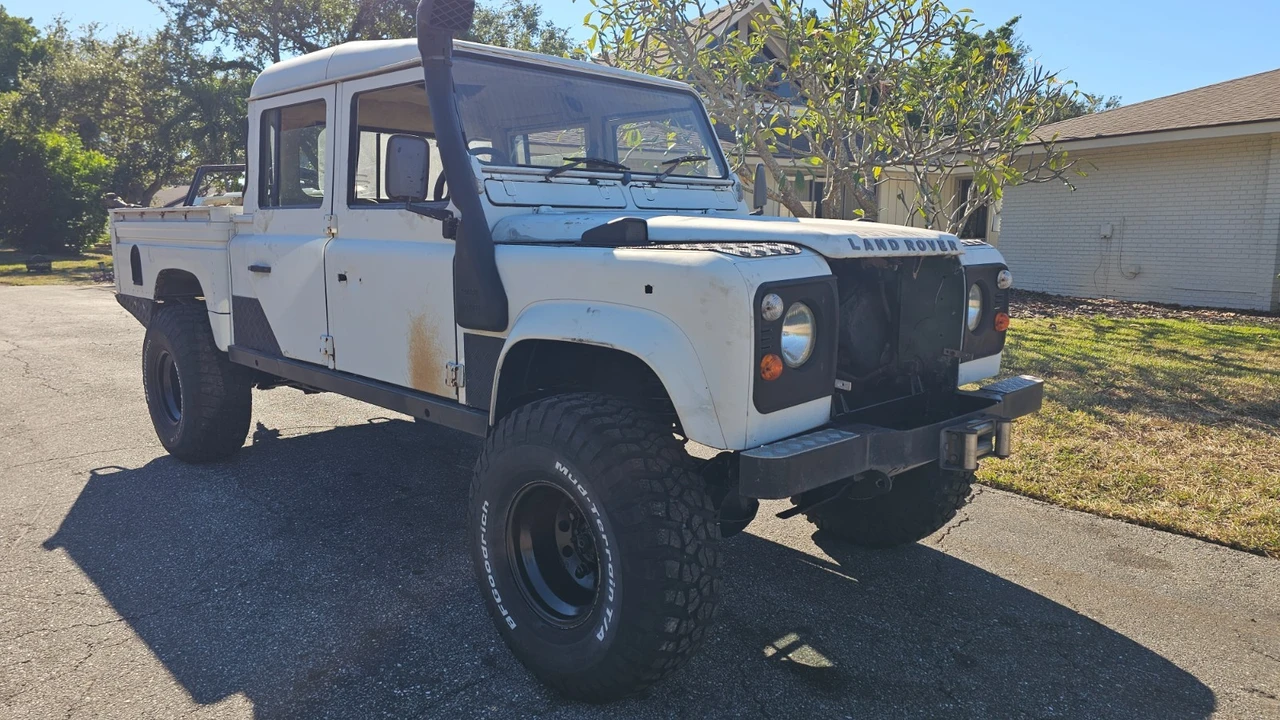 1995 Land Rover Defender 130 - Image 3 of 14