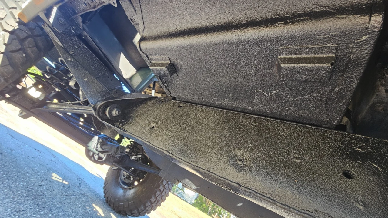 1995 Land Rover Defender 130 - Image 12 of 14