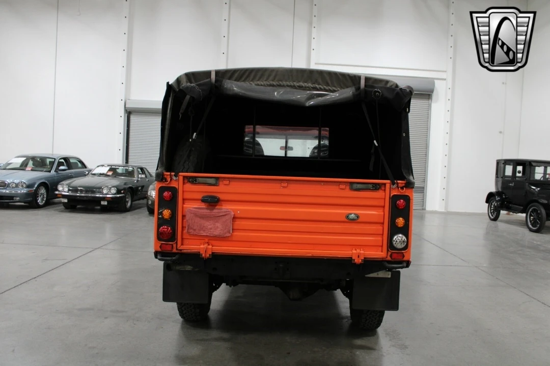 1995 Land Rover Defender 130 - Image 5 of 12