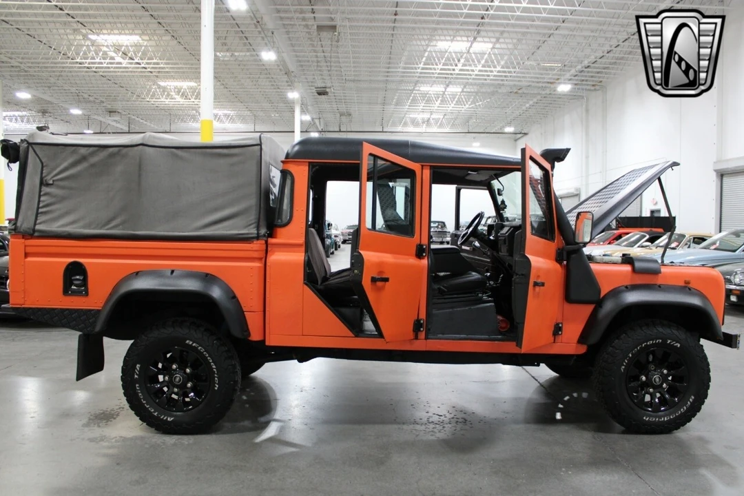 1995 Land Rover Defender 130 - Image 11 of 12