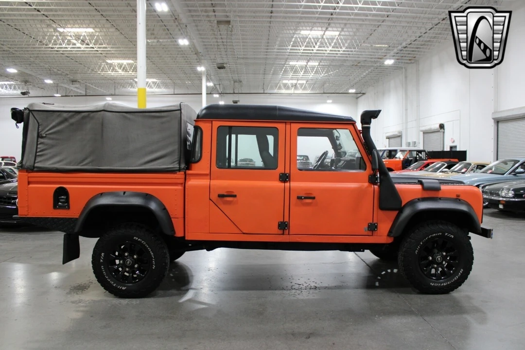 1995 Land Rover Defender 130 - Image 7 of 12