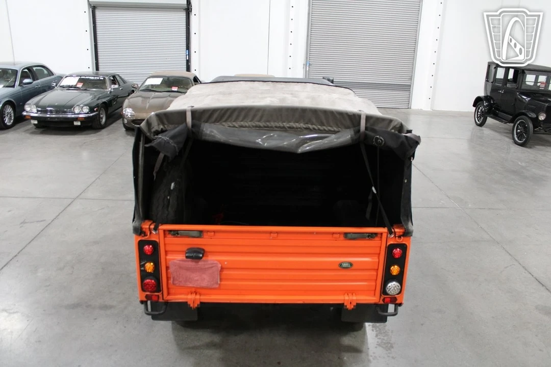 1995 Land Rover Defender 130 - Image 11 of 12