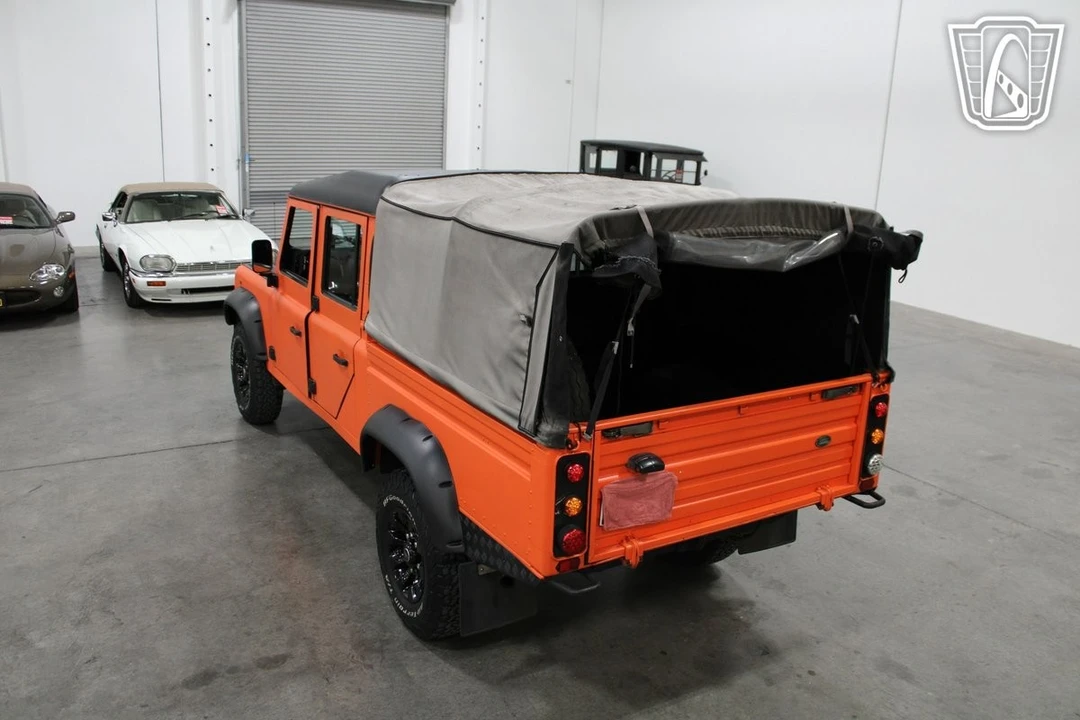 1995 Land Rover Defender 130 - Image 10 of 12