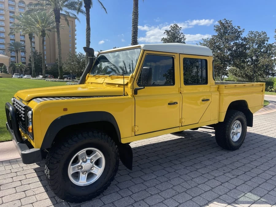 1995 Land Rover Defender 130 - Image 9 of 24