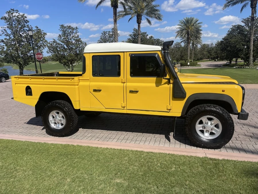 1995 Land Rover Defender 130 - Image 6 of 24