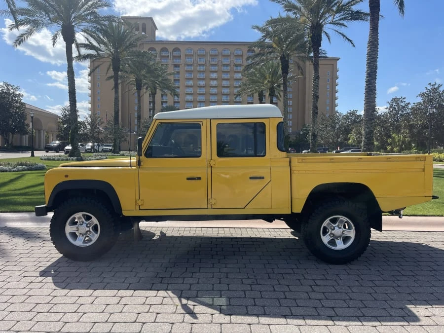 1995 Land Rover Defender 130 - Image 2 of 24