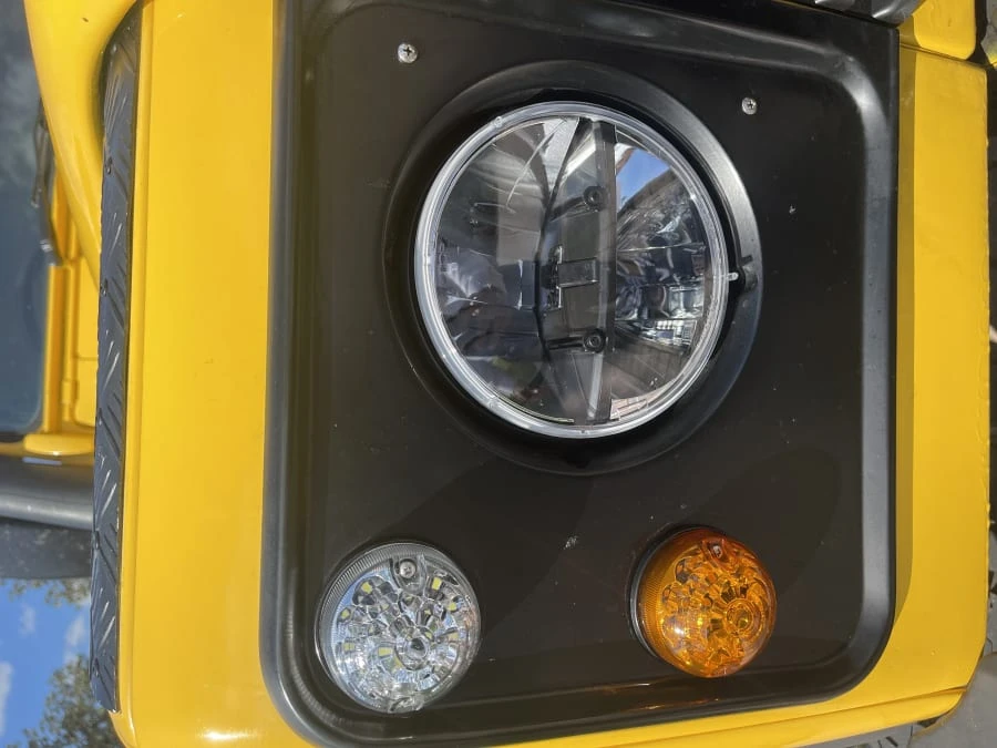 1995 Land Rover Defender 130 - Image 13 of 24