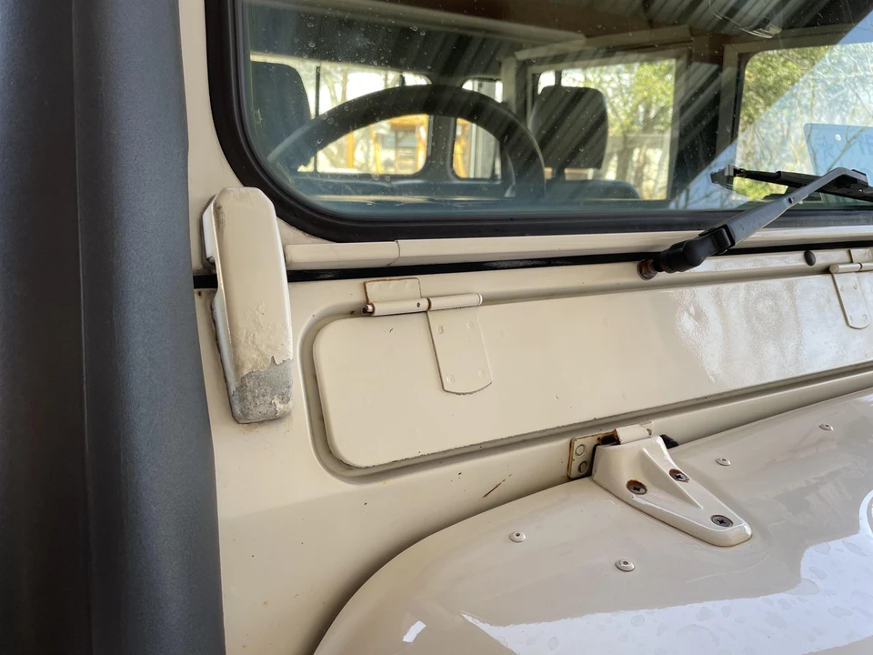 1995 Land Rover Defender 130 - Image 29 of 31