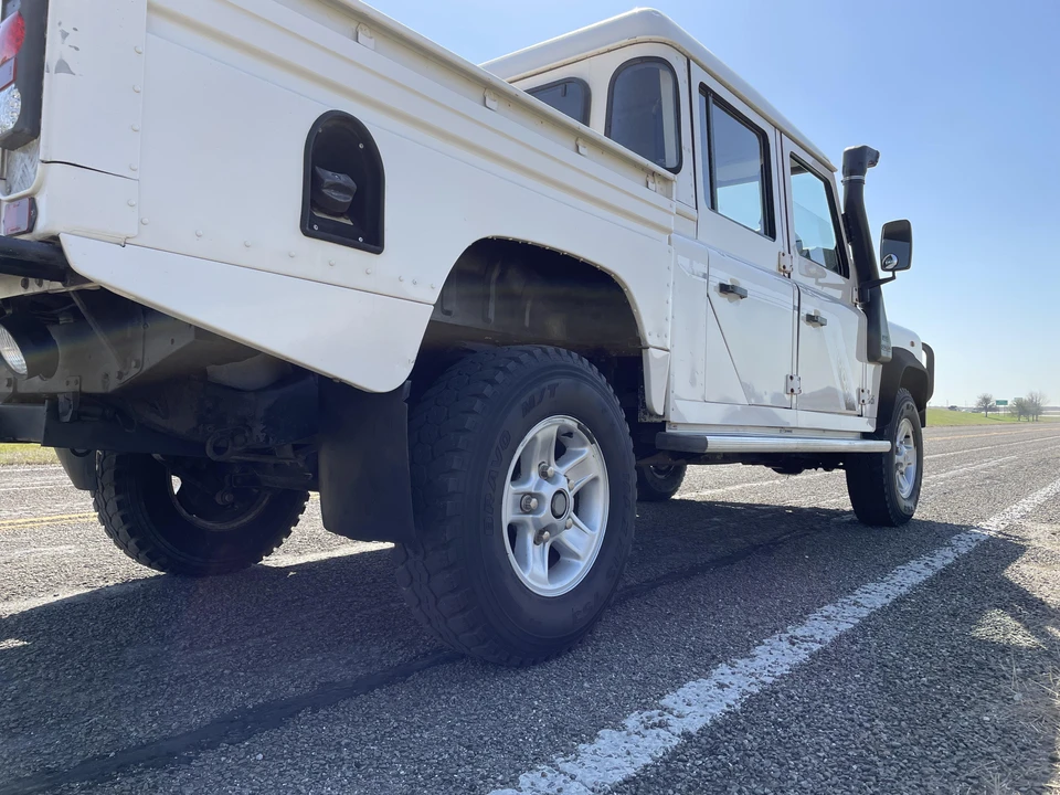 1995 Land Rover Defender 130 - Image 18 of 31