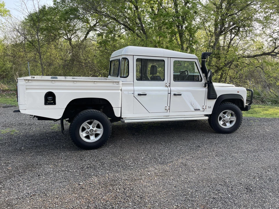 1995 Land Rover Defender 130 - Image 19 of 31