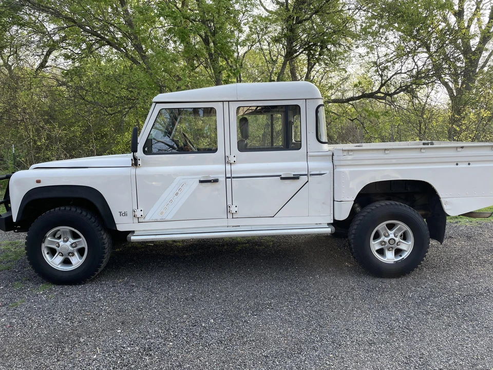 1995 Land Rover Defender 130 - Image 10 of 31