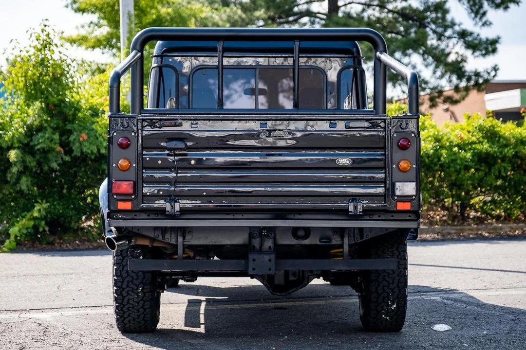 1995 Land Rover Defender 130 - Image 5 of 31