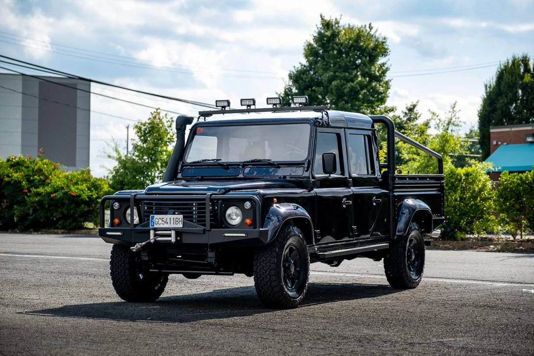 1995 Land Rover Defender 130 - Image 10 of 31