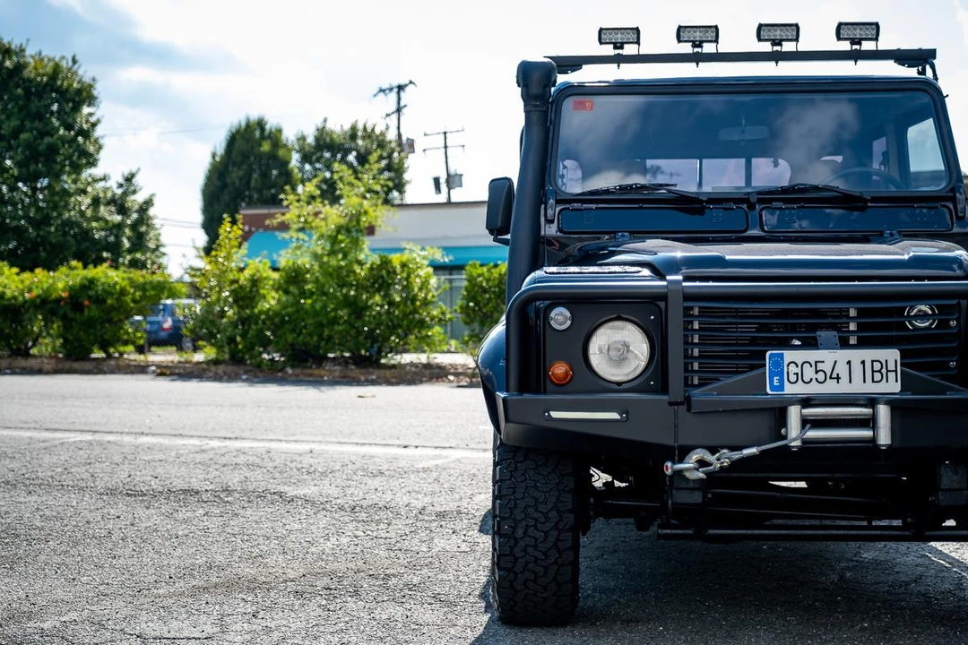 1995 Land Rover Defender 130 - Image 22 of 31