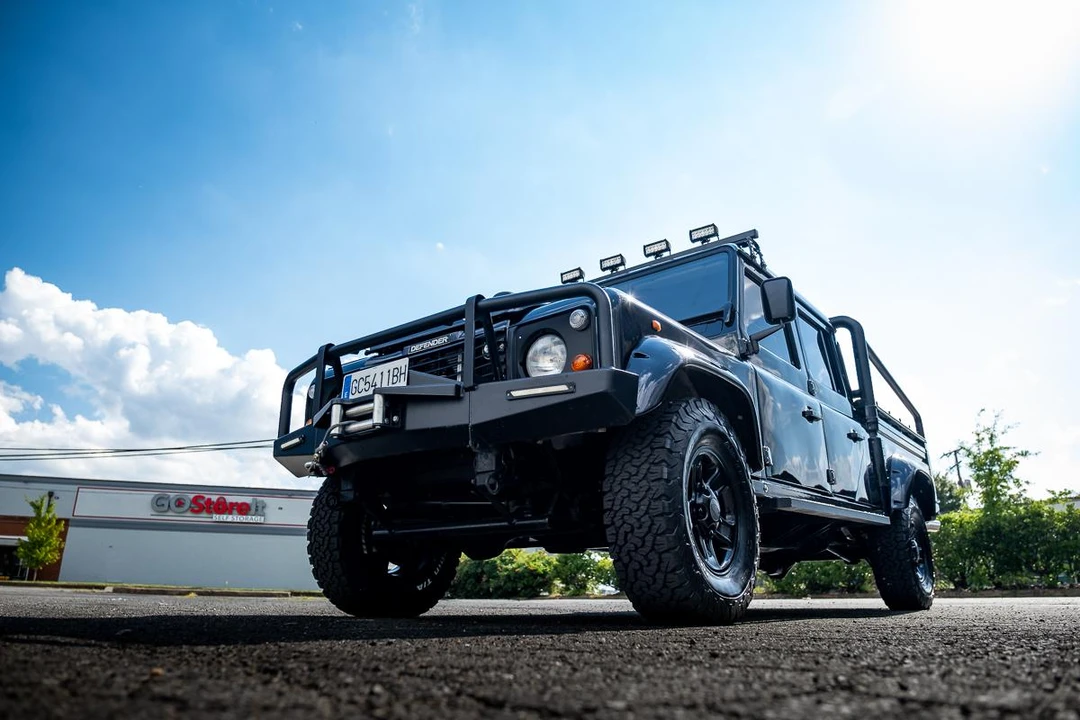 1995 Land Rover Defender 130 - Image 7 of 31