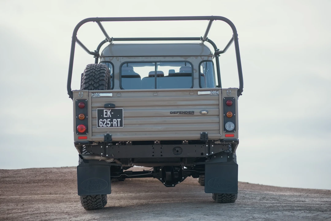 1995 Land Rover Defender 130 - Image 4 of 31