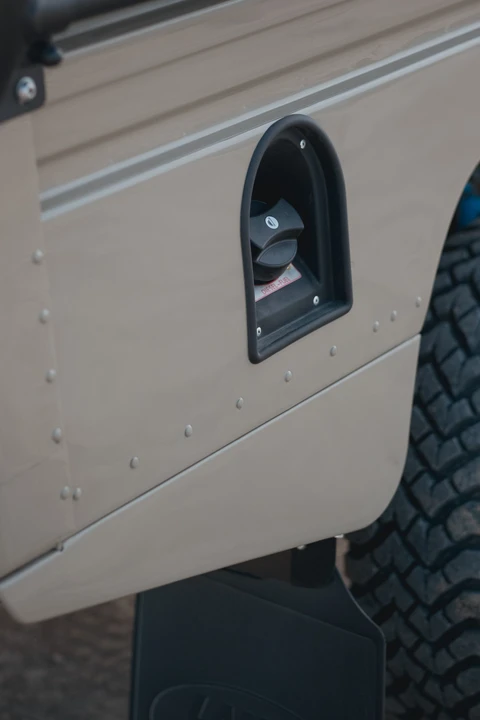 1995 Land Rover Defender 130 - Image 28 of 31