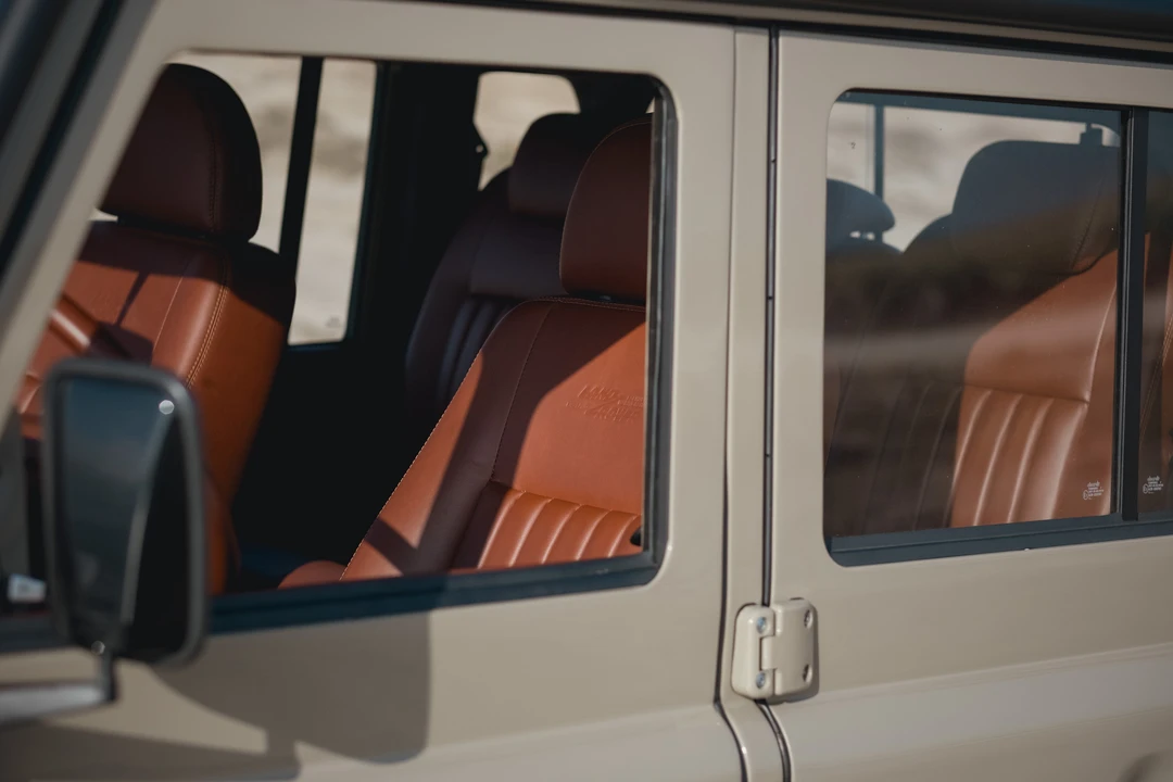 1995 Land Rover Defender 130 - Image 12 of 31