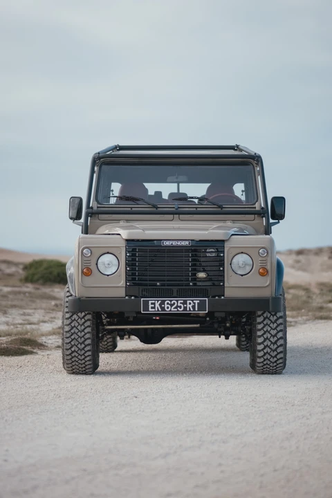 1995 Land Rover Defender 130 - Image 15 of 31