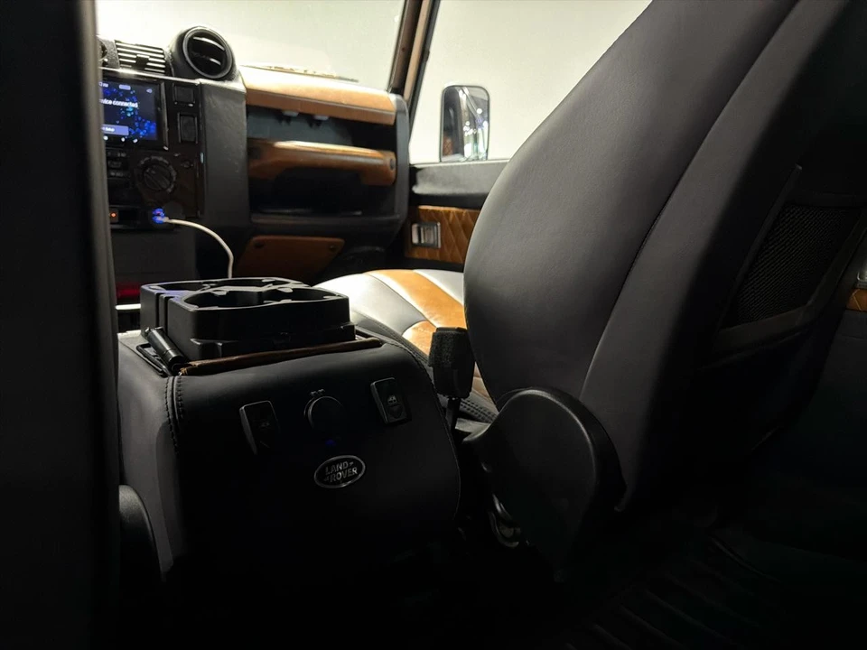 1995 Land Rover Defender 110 - Image 31 of 31