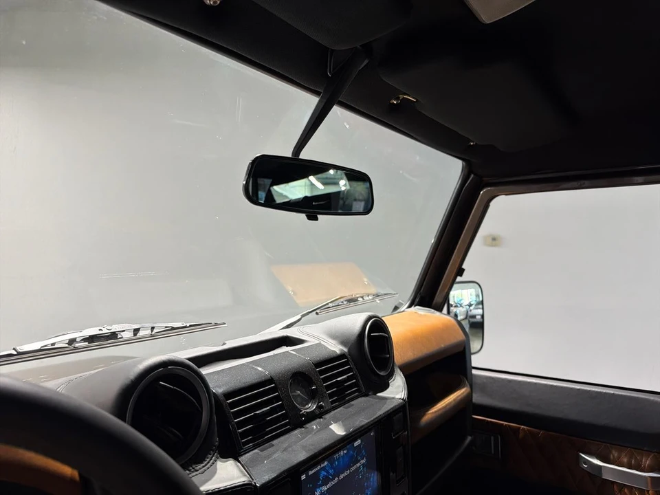 1995 Land Rover Defender 110 - Image 20 of 31