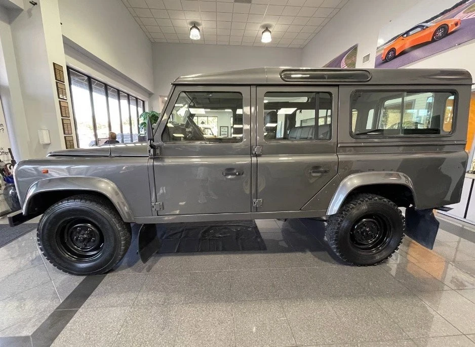 1995 Land Rover Defender 110 - Image 3 of 8