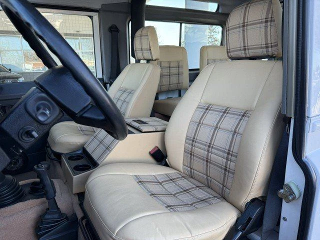 1995 Land Rover Defender 90 - Image 4 of 20