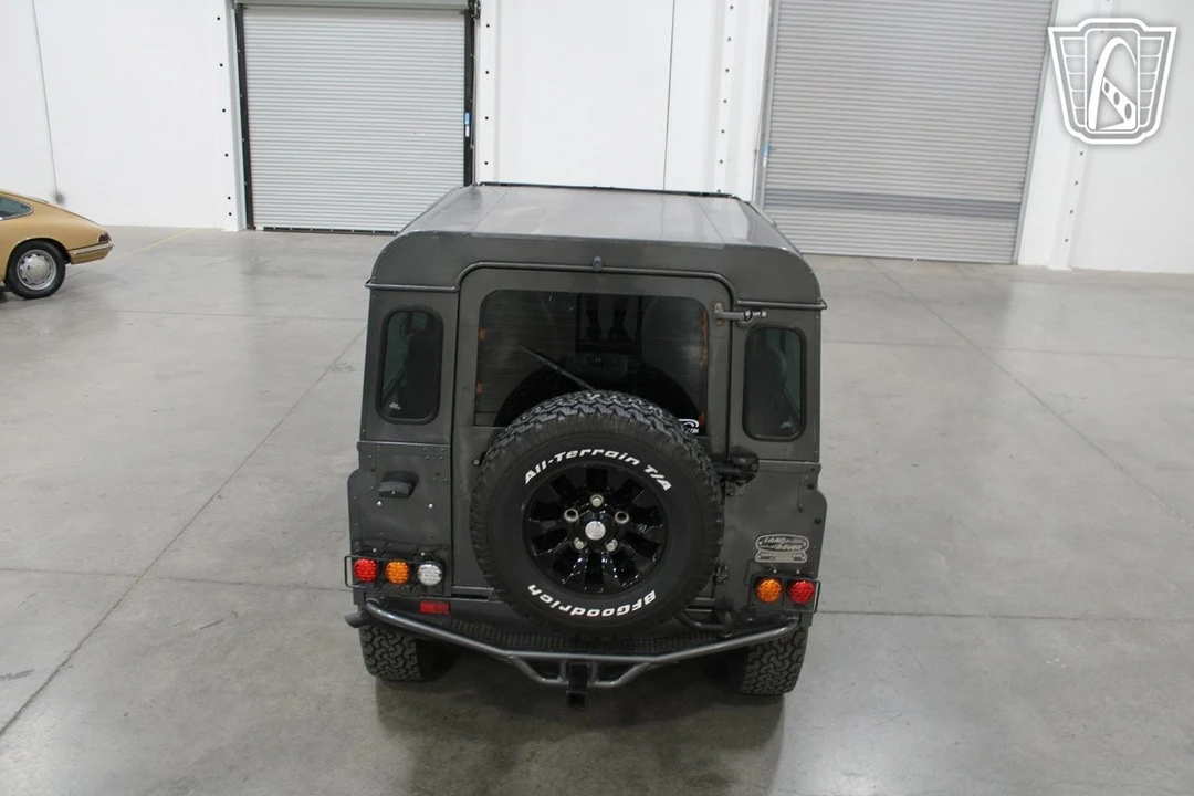 1995 Land Rover Defender 90 - Image 8 of 12