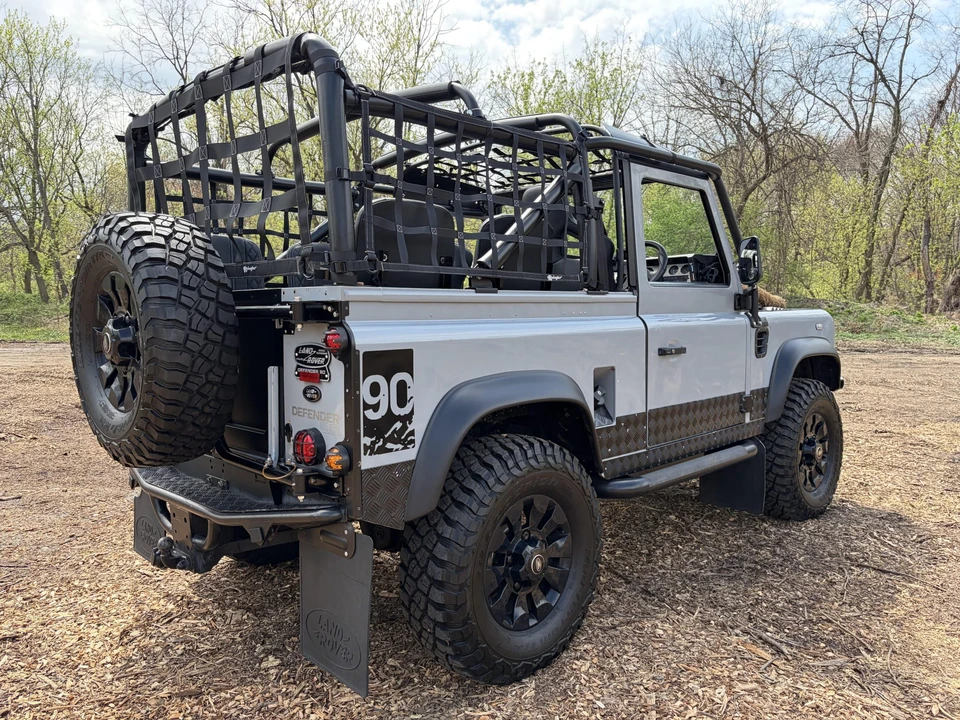 1995 Land Rover Defender 90 - Image 7 of 21