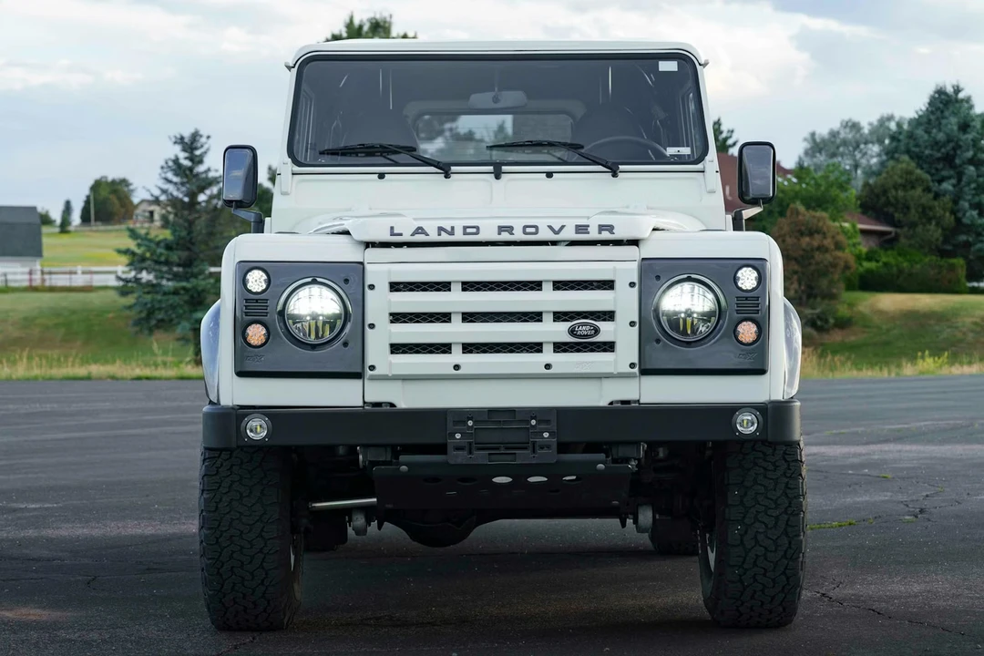 1995 Land Rover Defender 90 - Image 2 of 31