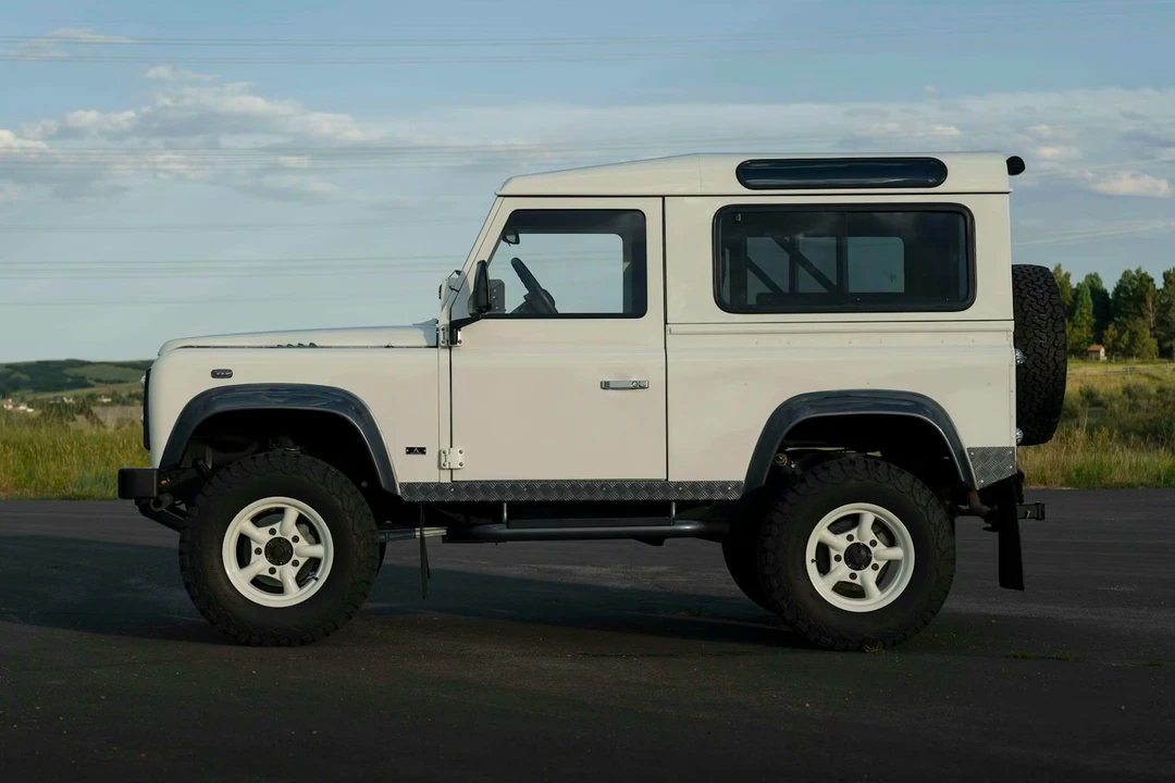 1995 Land Rover Defender 90 - Image 6 of 31