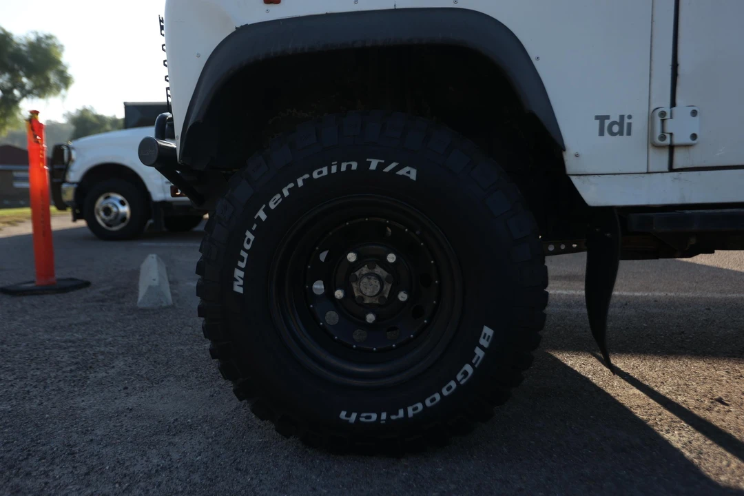 1995 Land Rover Defender 90 - Image 13 of 28
