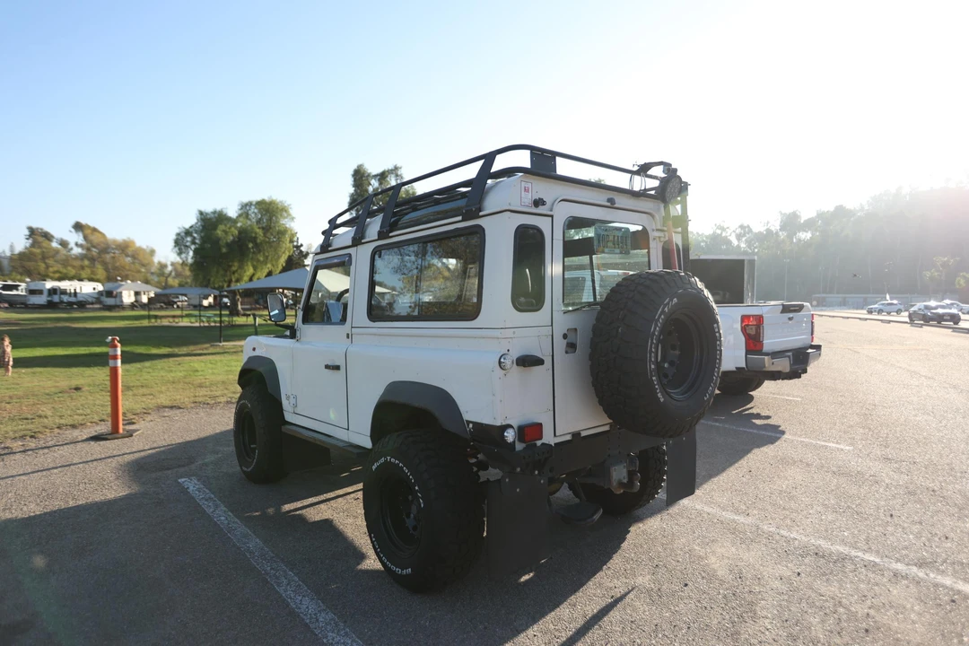 1995 Land Rover Defender 90 - Image 9 of 28